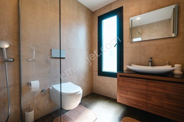 Kuşadası Soğucak'ta Müstakil Özel Havuzlu Eşyalı Villa-aidat Yok - Görsel 30