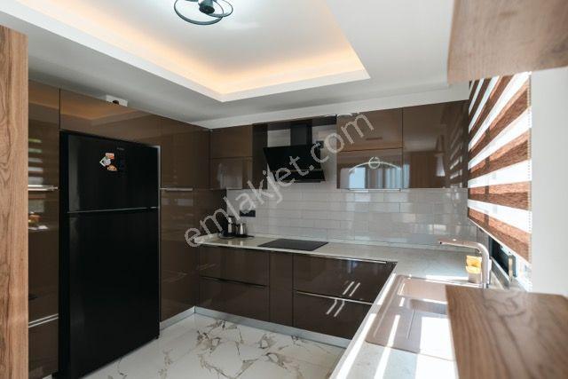 Kuşadası Soğucak'ta Müstakil Özel Havuzlu Eşyalı Villa-aidat Yok - Görsel 15