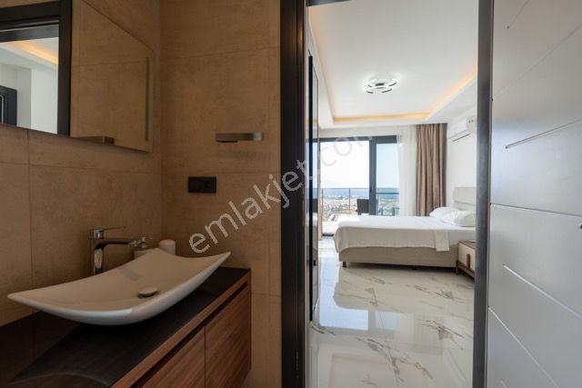 Kuşadası Soğucak'ta Müstakil Özel Havuzlu Eşyalı Villa-aidat Yok - Görsel 27