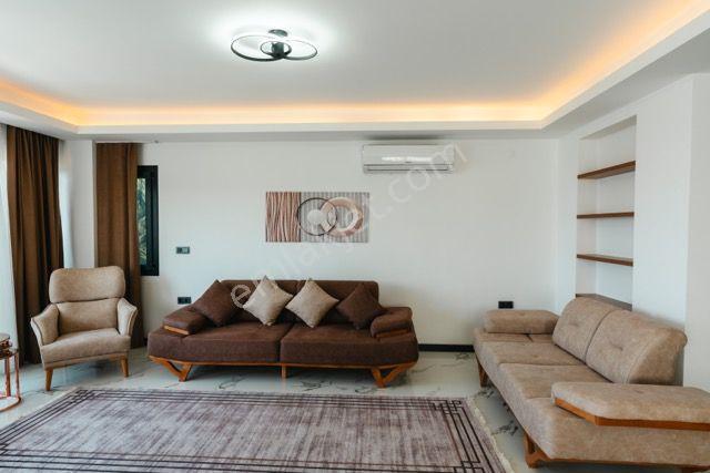 Kuşadası Soğucak'ta Müstakil Özel Havuzlu Eşyalı Villa-aidat Yok - Görsel 10