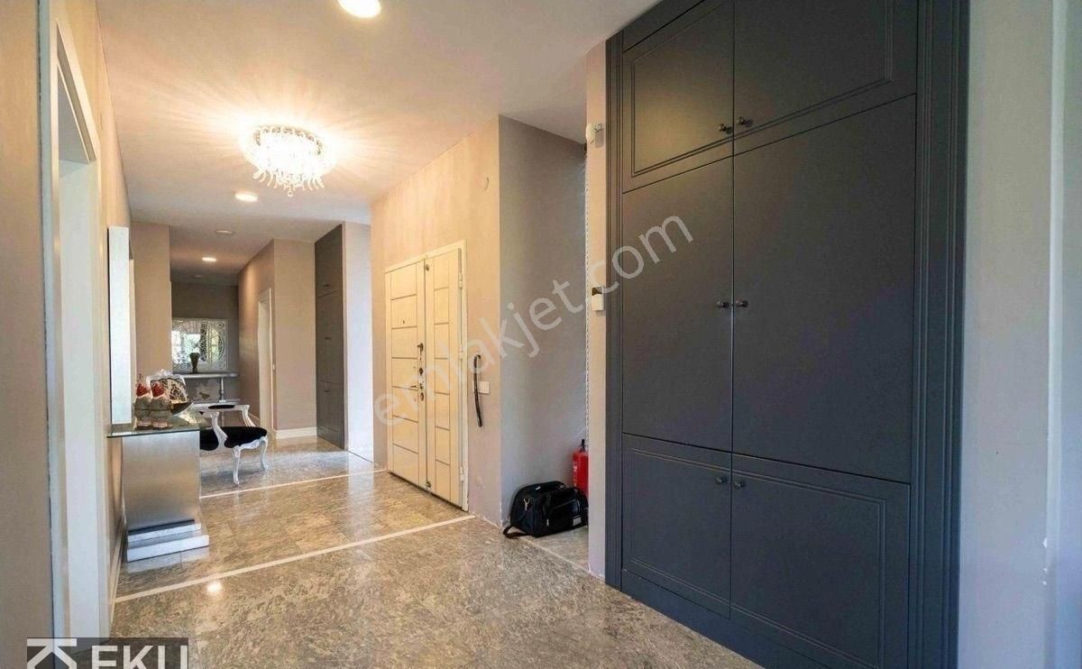 Kuşadasın'da Tek Katlı Çiftlik Evi 4+1 - Görsel 19