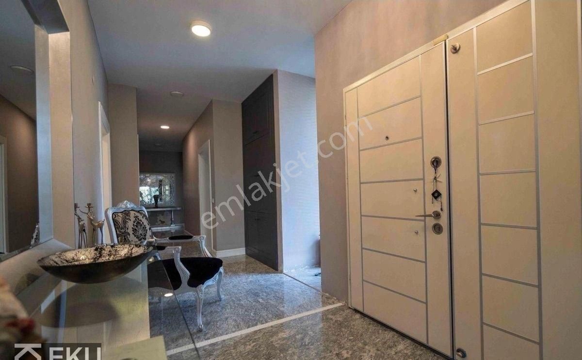 Kuşadasın'da Tek Katlı Çiftlik Evi 4+1 - Görsel 18