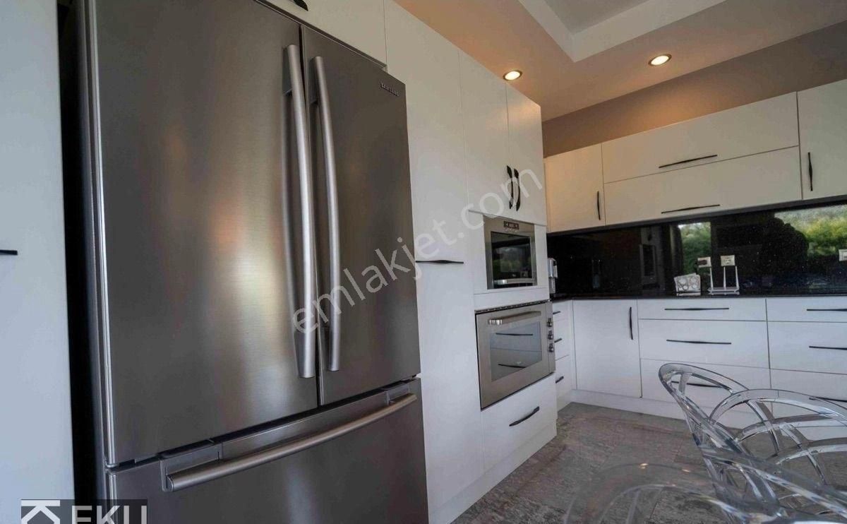 Kuşadasın'da Tek Katlı Çiftlik Evi 4+1 - Görsel 22