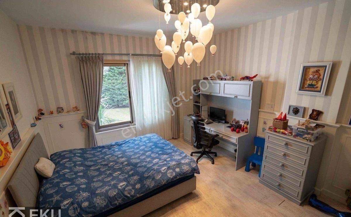 Kuşadasın'da Tek Katlı Çiftlik Evi 4+1 - Görsel 14