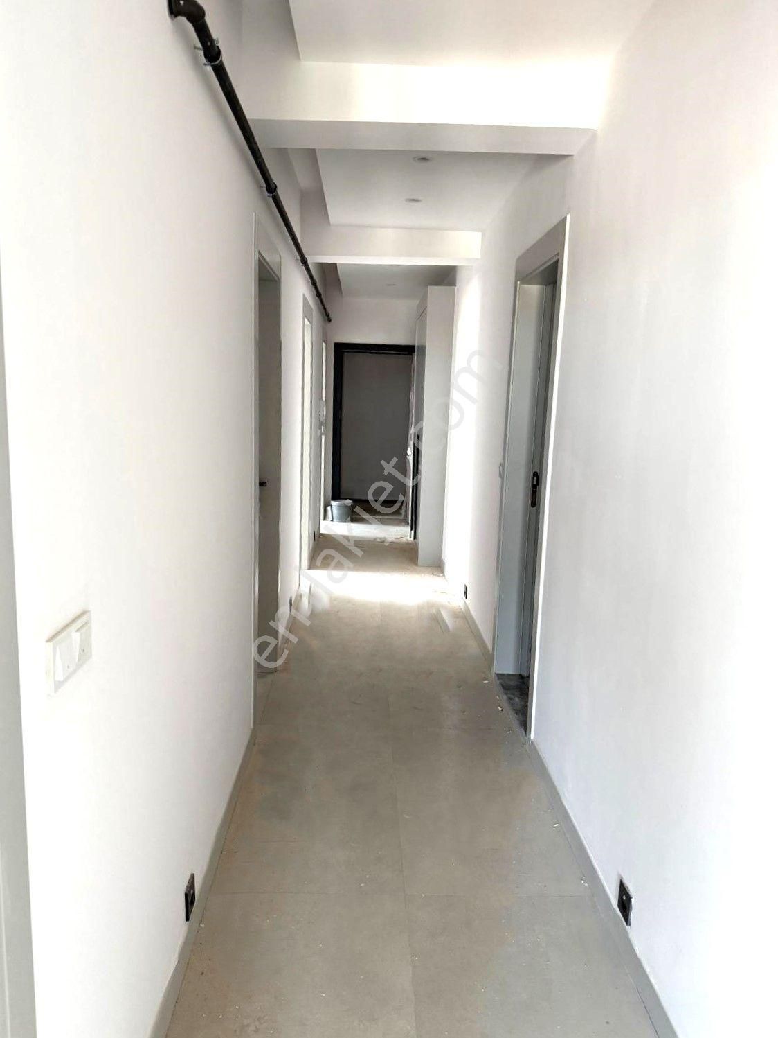 Fatih Mahallesinde Satılık Asansörlü Tv Üniteli Yerden Isıtmalı Son 2 Ara Kat Daireler !!! - Görsel 9