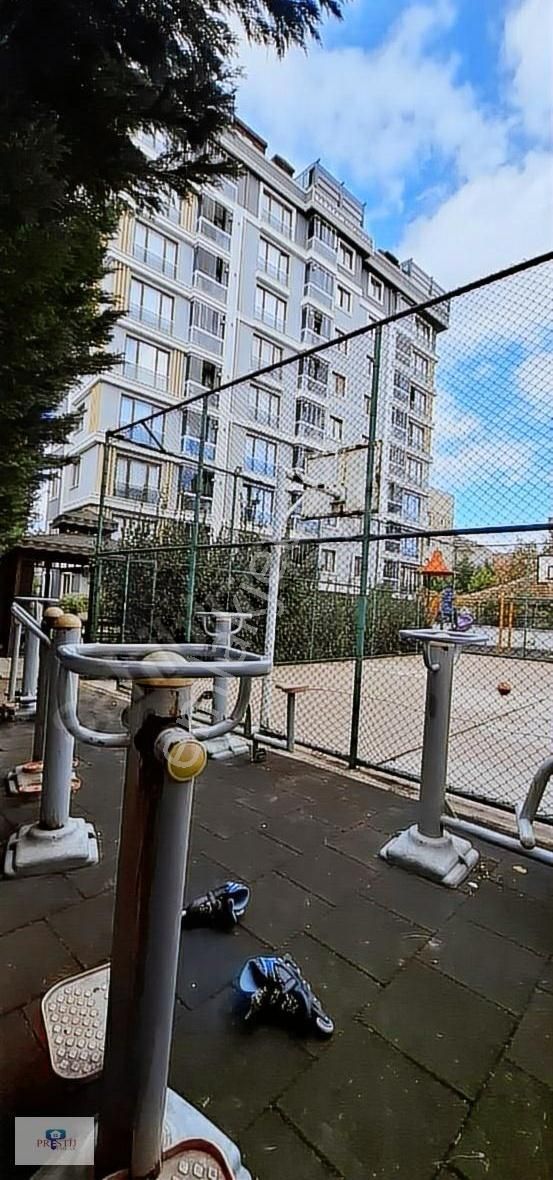 Tavukçuyolunda Butik Sitede Kapalı Otoparklı İskanlı Dubleks