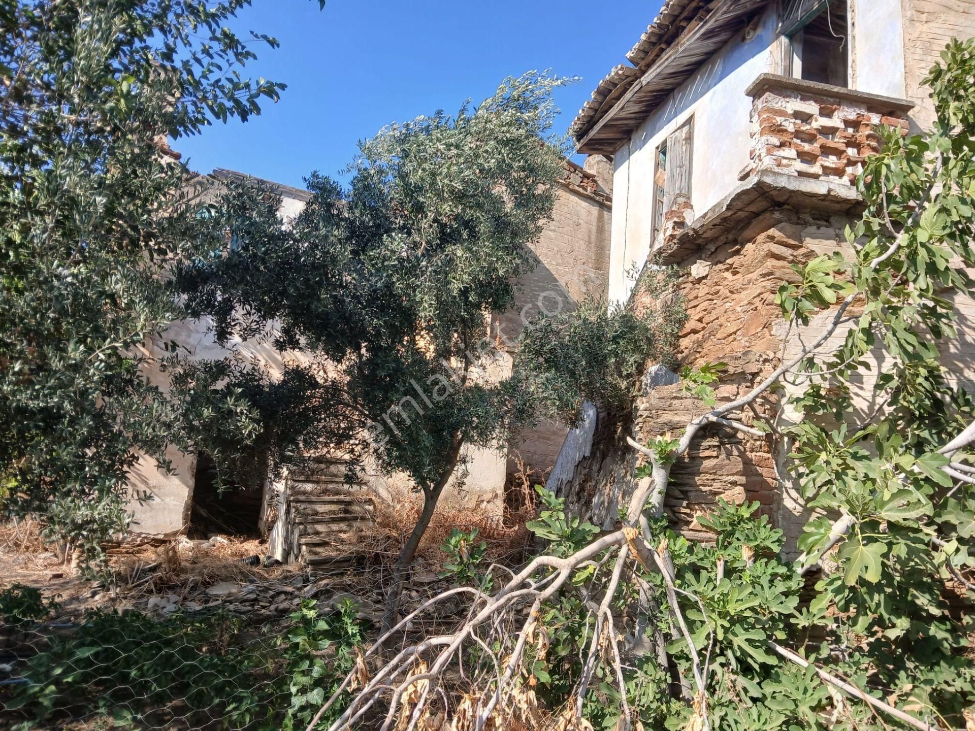 Bayındır Pınarlı'da Köy Içınde Üzerınde Ev Olan Satılık Arsa - Görsel 7