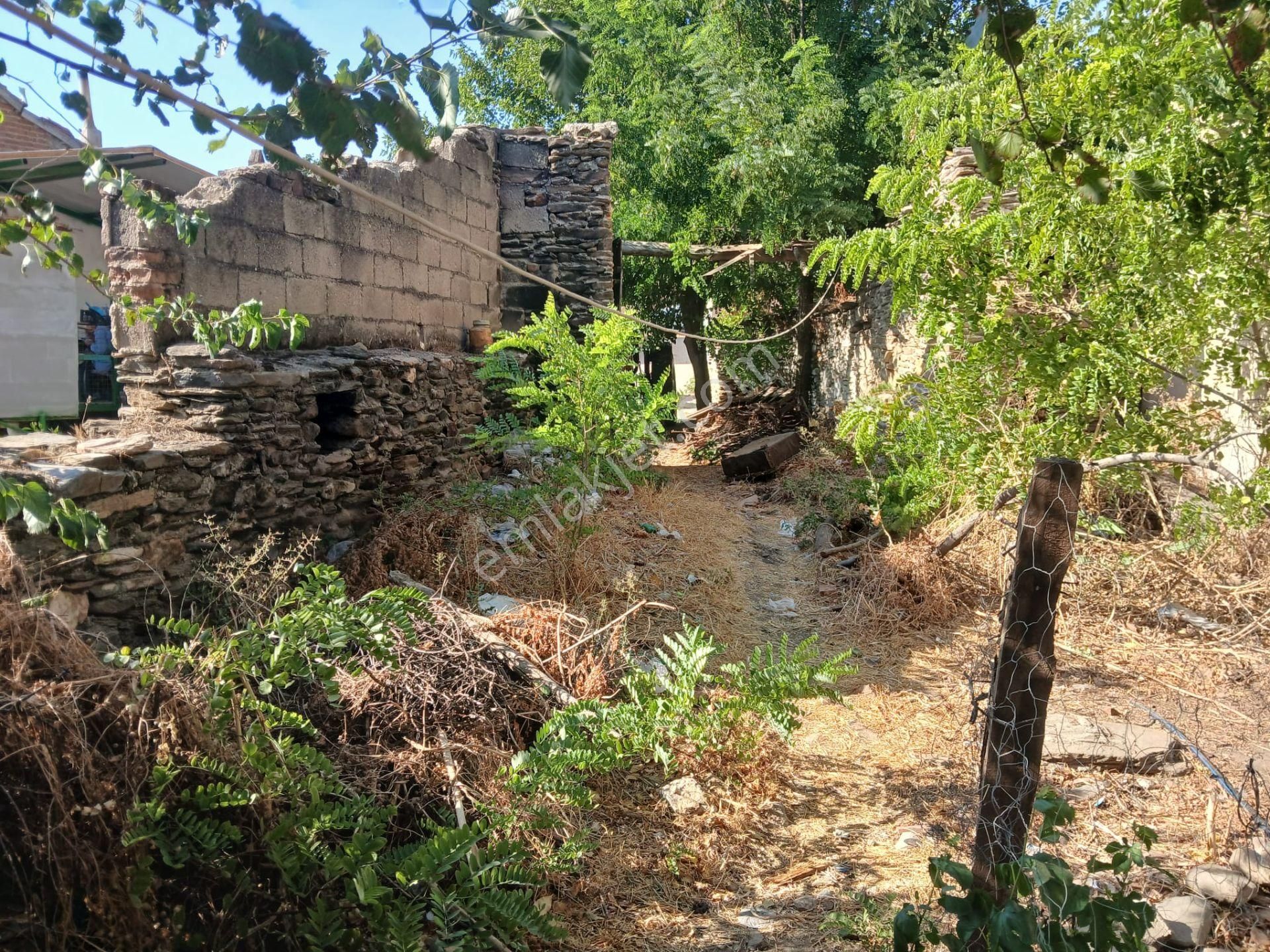 Bayındır Pınarlı'da Köy Içınde Üzerınde Ev Olan Satılık Arsa - Görsel 11