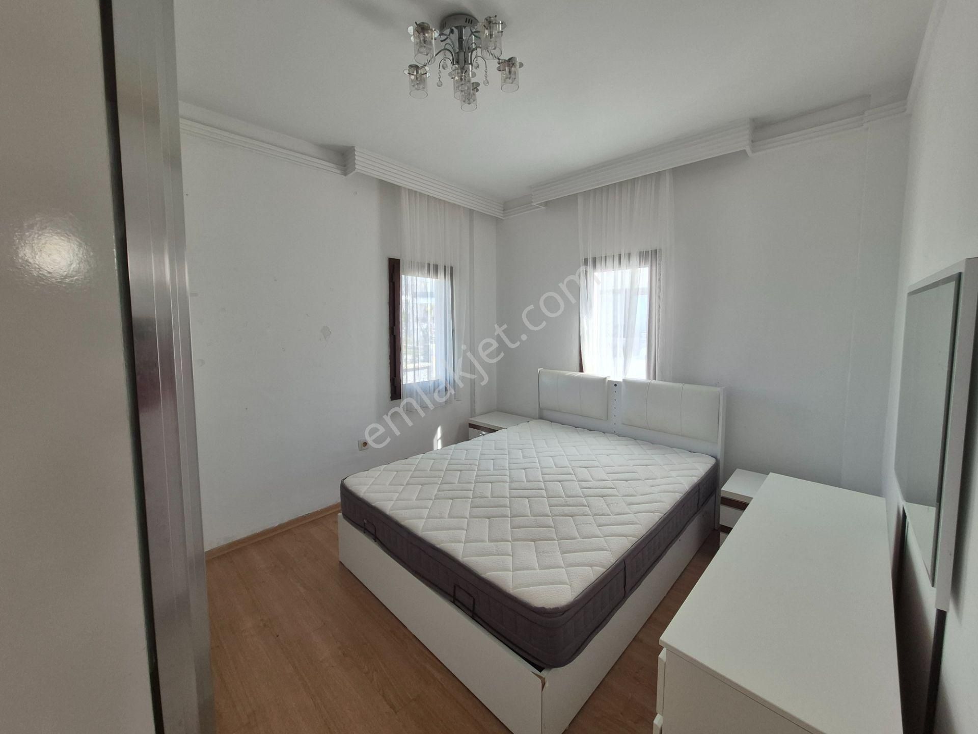 Bodrum Turgutreis Merkezde Full Deniz Manzaralı Eşyalı Kiralık 3+1 Dubleks Daire - Görsel 12