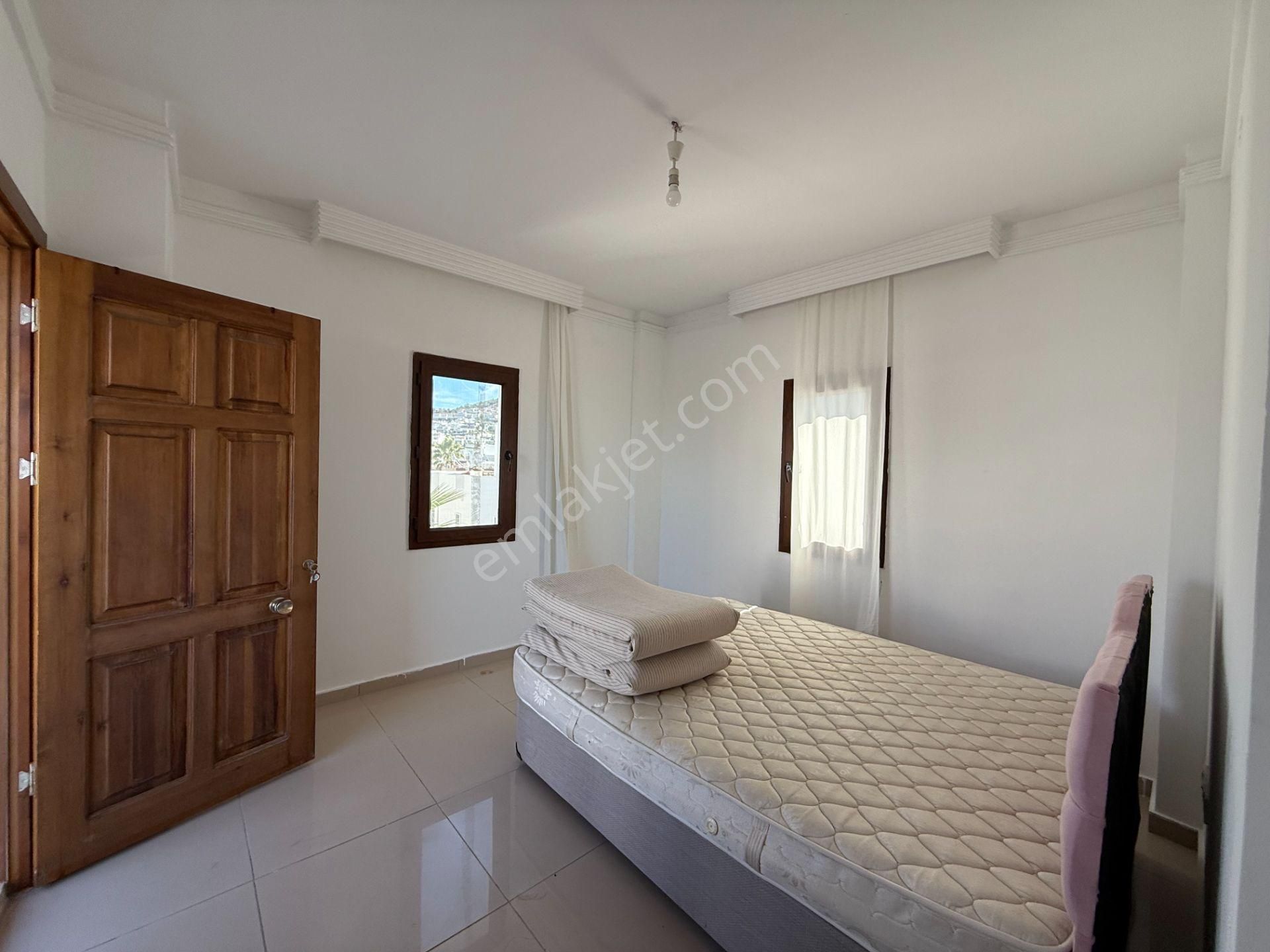 Bodrum Turgutreis Merkezde Full Deniz Manzaralı Eşyalı Kiralık 3+1 Dubleks Daire - Görsel 28