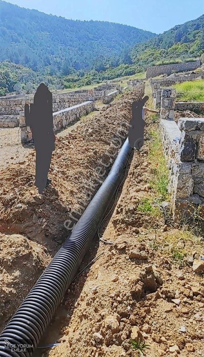230m2 Parsel Tapudan Devir,alt Yapılı,elek. Ve Şebeke Suyu Var - Görsel 4