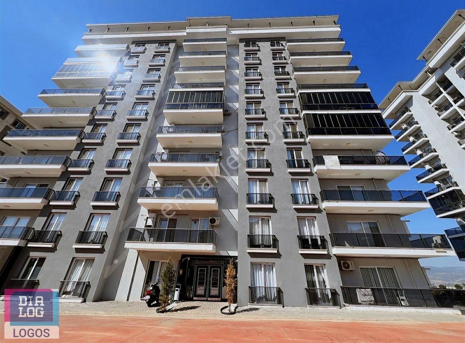 Menemen Hacıkerimoğlu Sitesi Eşyalı 1+1 Satılık Daire