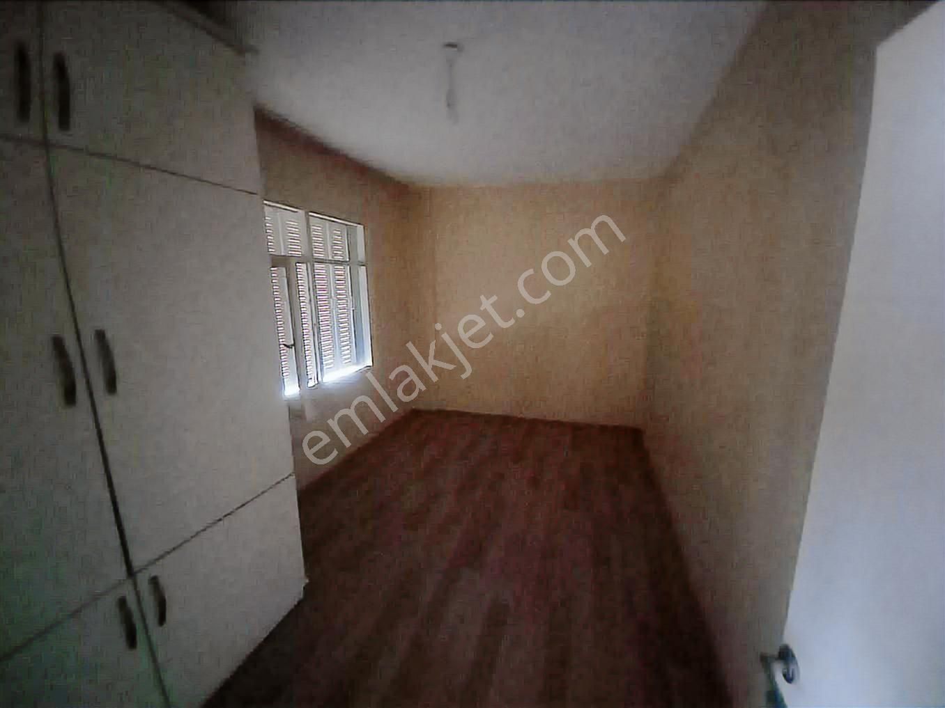 Kaçmaz Emlaktan Şehir Merkezinde 2+1 Bahçe Katı