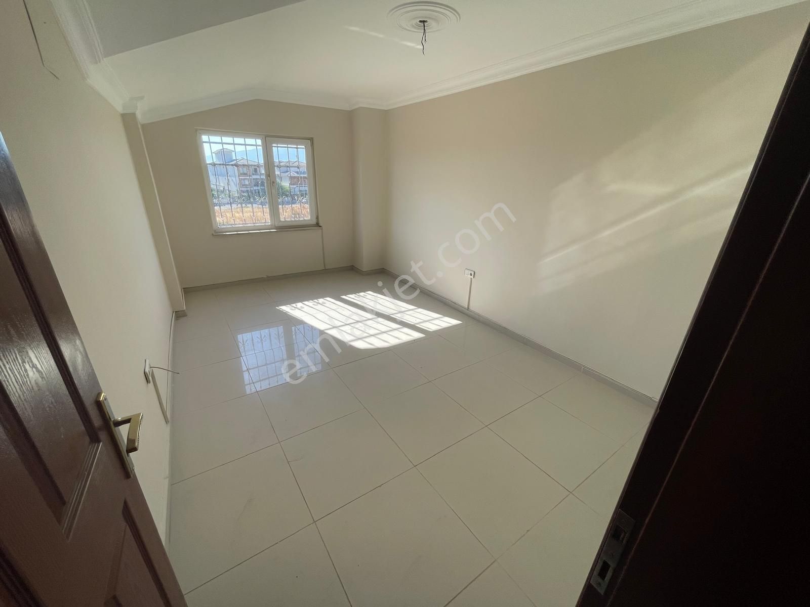 Poyraz Gayrimnekul'den Edremit Cennetayağı'nda Site İçinde Satılık Trıbleks - Görsel 25