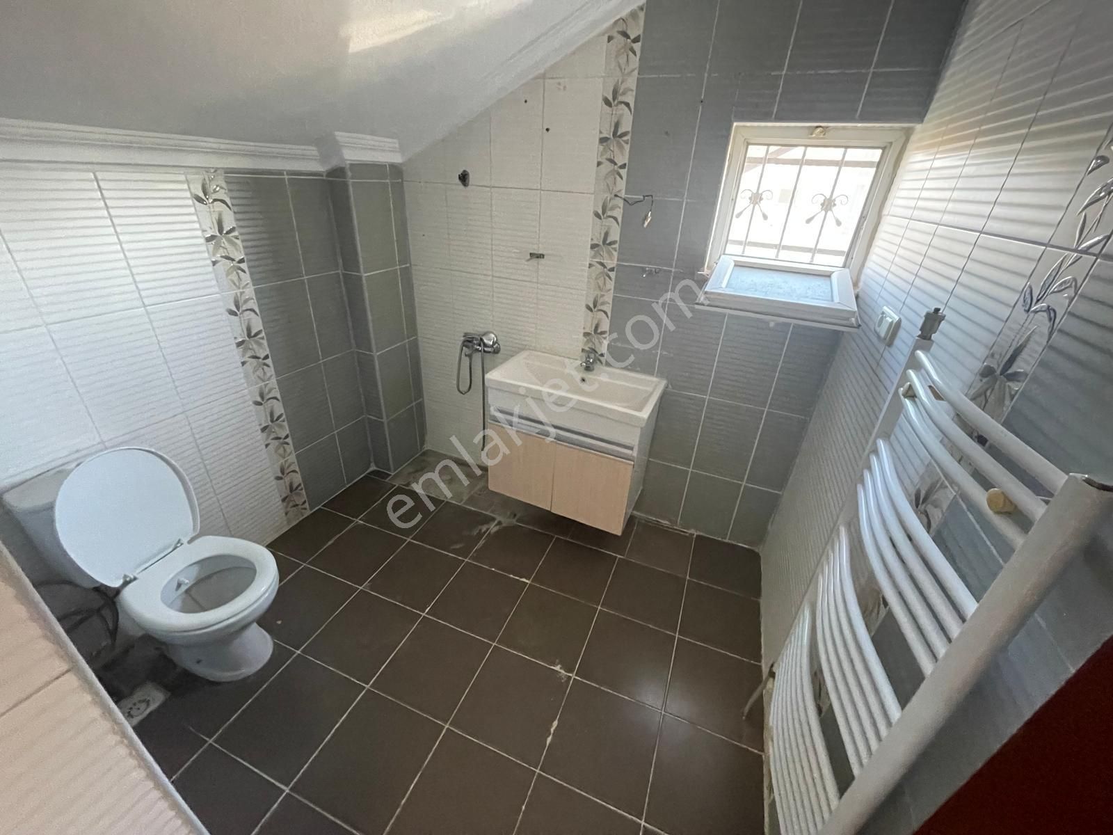 Poyraz Gayrimnekul'den Edremit Cennetayağı'nda Site İçinde Satılık Trıbleks - Görsel 28