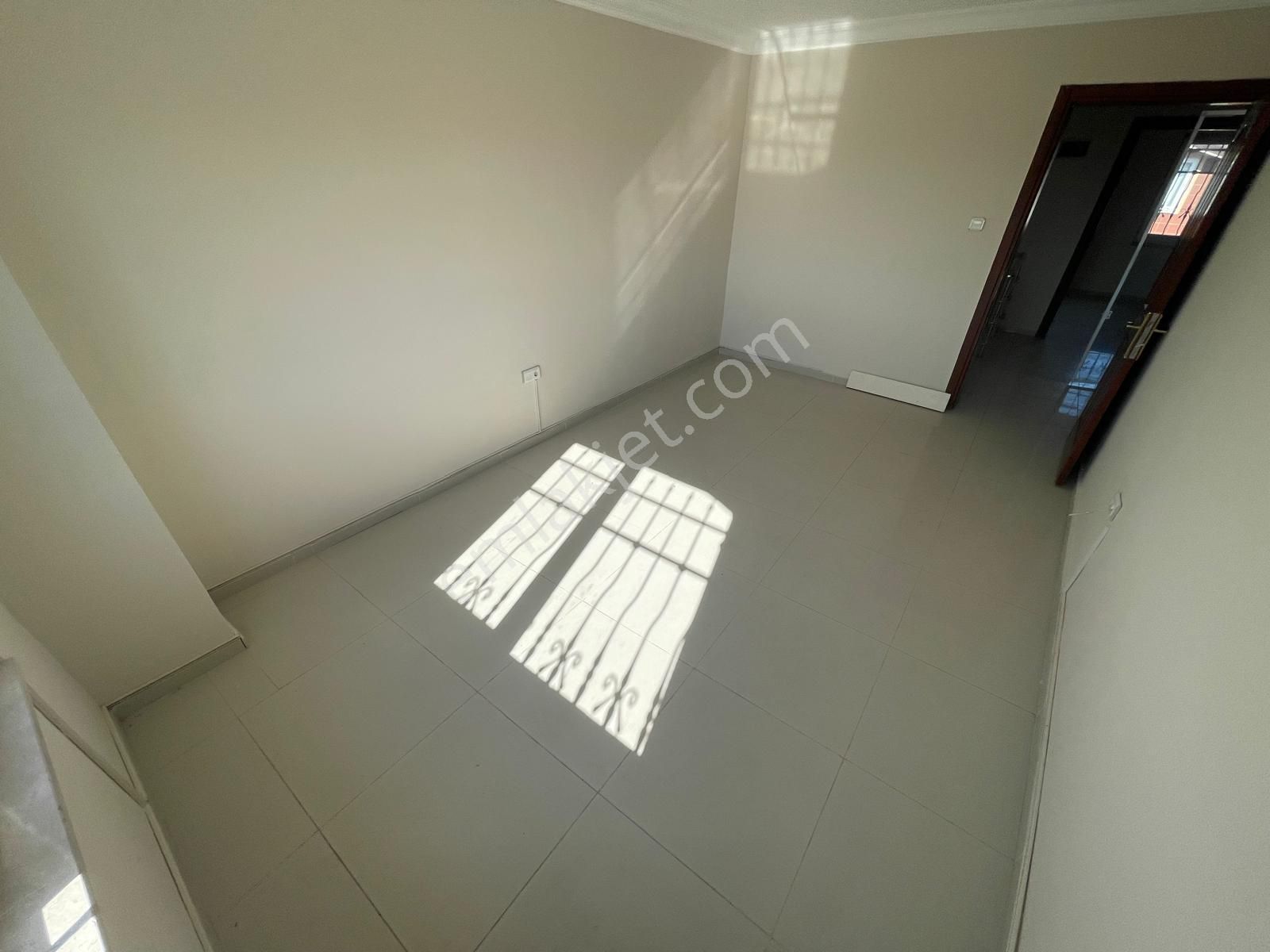 Poyraz Gayrimnekul'den Edremit Cennetayağı'nda Site İçinde Satılık Trıbleks - Görsel 26