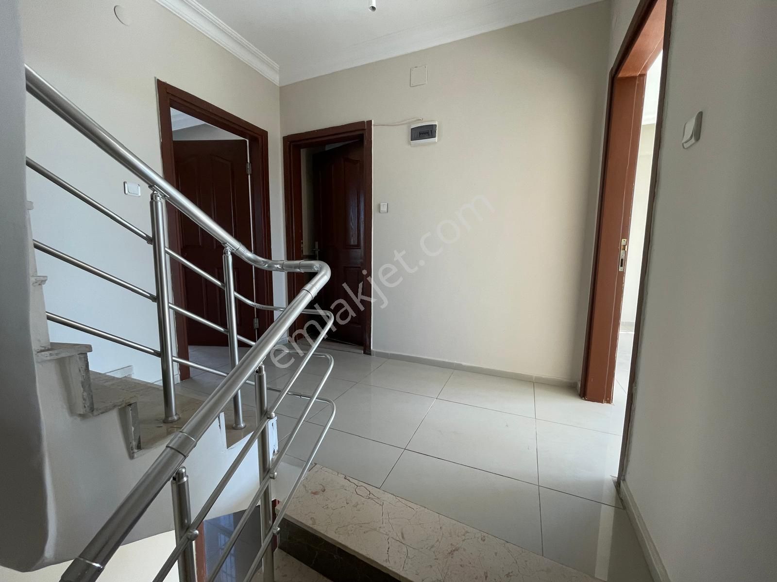 Poyraz Gayrimnekul'den Edremit Cennetayağı'nda Site İçinde Satılık Trıbleks - Görsel 13