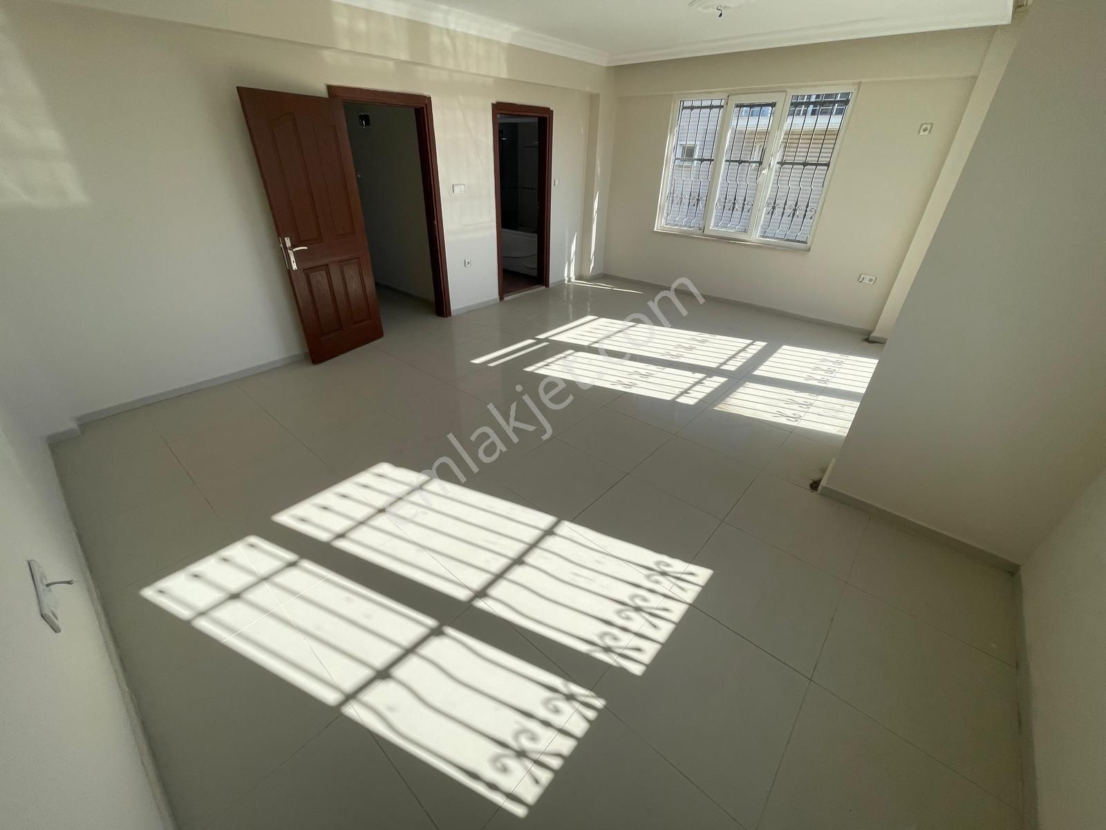 Poyraz Gayrimnekul'den Edremit Cennetayağı'nda Site İçinde Satılık Trıbleks - Görsel 14