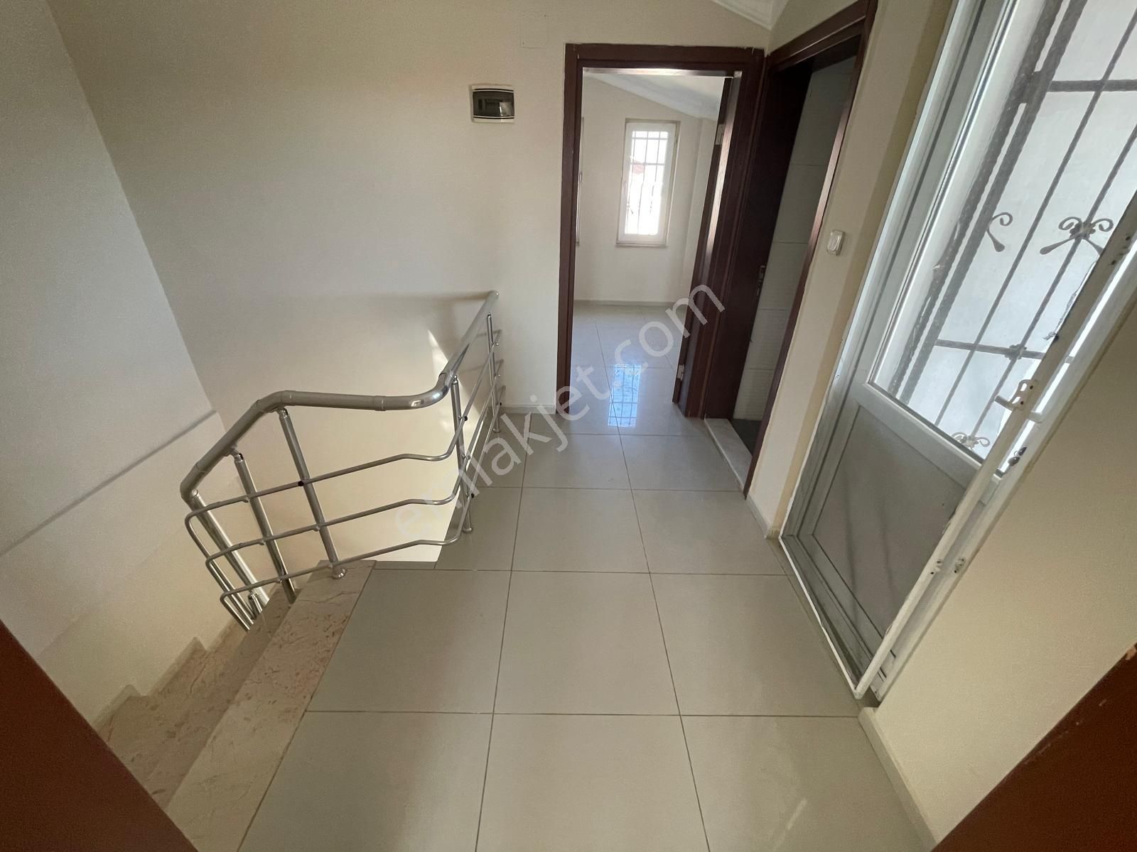 Poyraz Gayrimnekul'den Edremit Cennetayağı'nda Site İçinde Satılık Trıbleks - Görsel 27