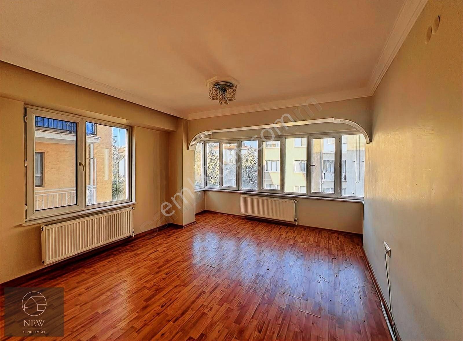 New Emlak'tan Adliye Dibinde Kiralık 3+1 Daire