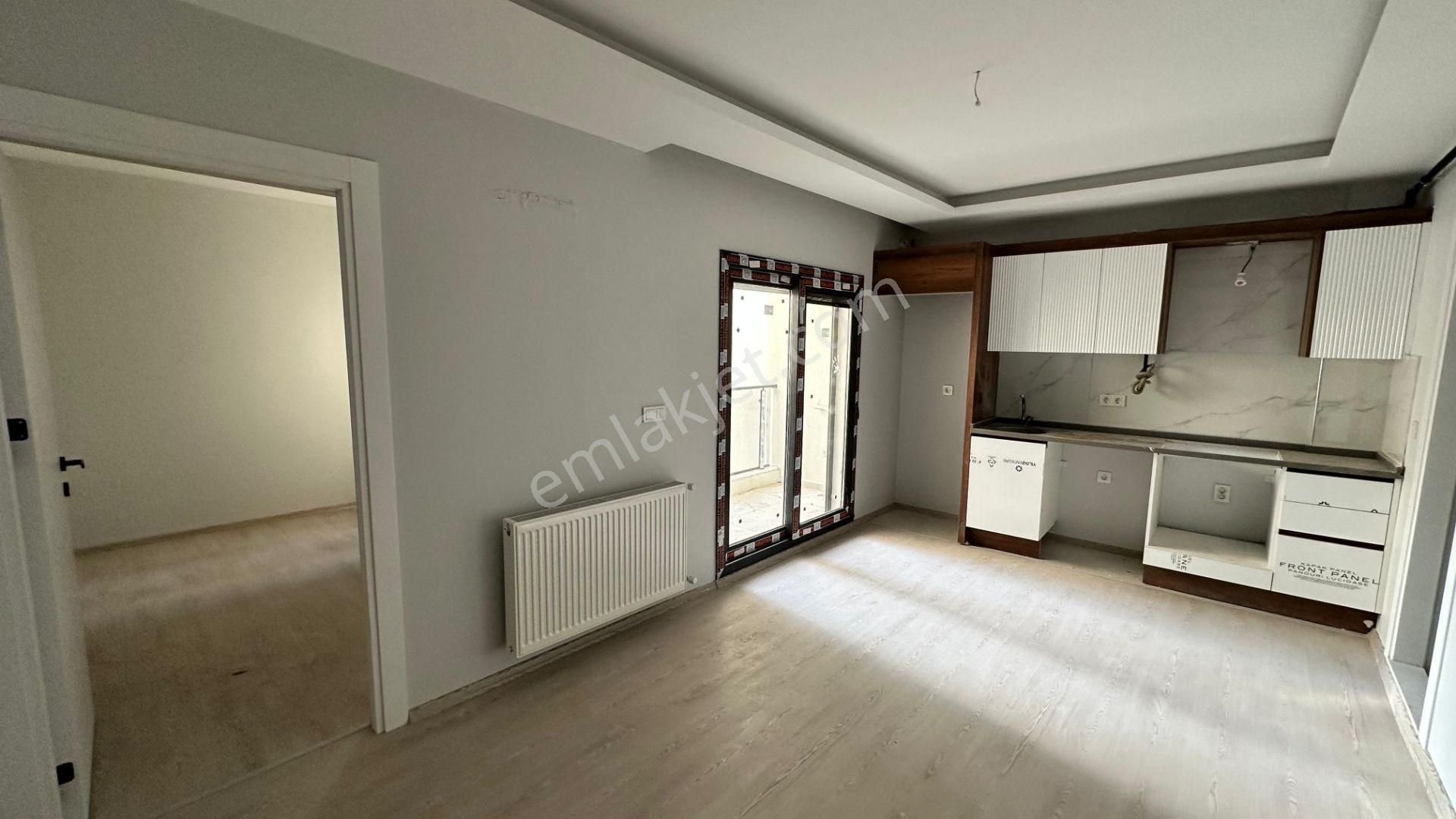 Seyrekte Satılık 1+1 Fırsat Daire