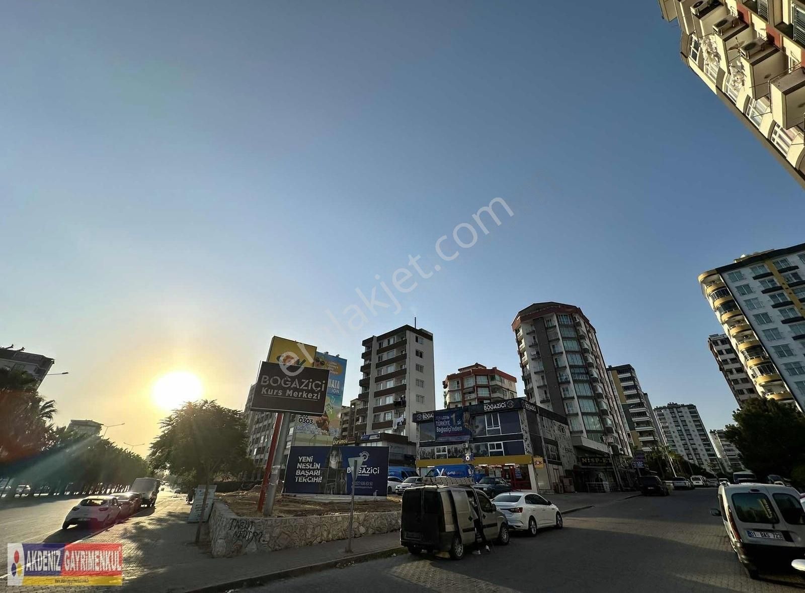 Aliya İzzet Begoviç Üzeri Site İçi Cephesi Açık Geniş Daire