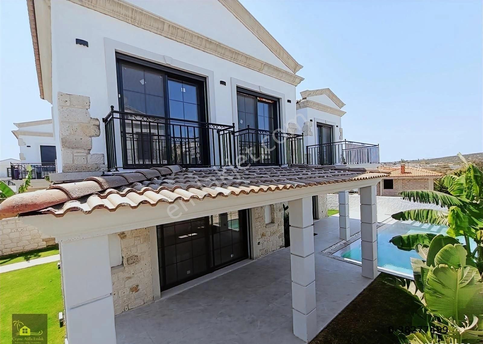 Atilla Emlak'tan Çeşme Şifne'de Tam Müstakil Havuzlu Villa