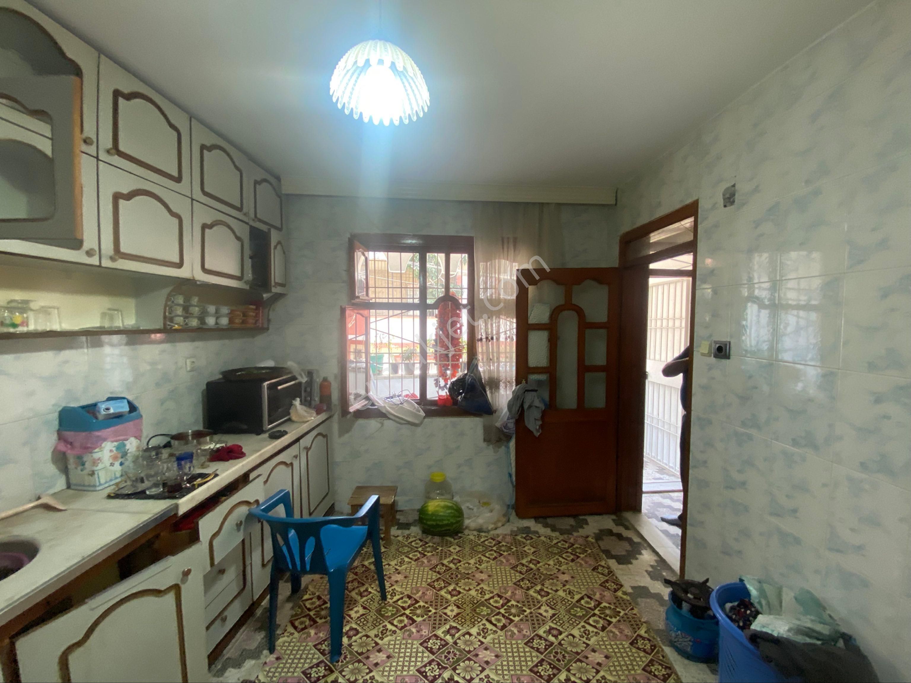 Kayalar Emlaktan Satılık 3 Katlı Müstakil Ev - Görsel 19