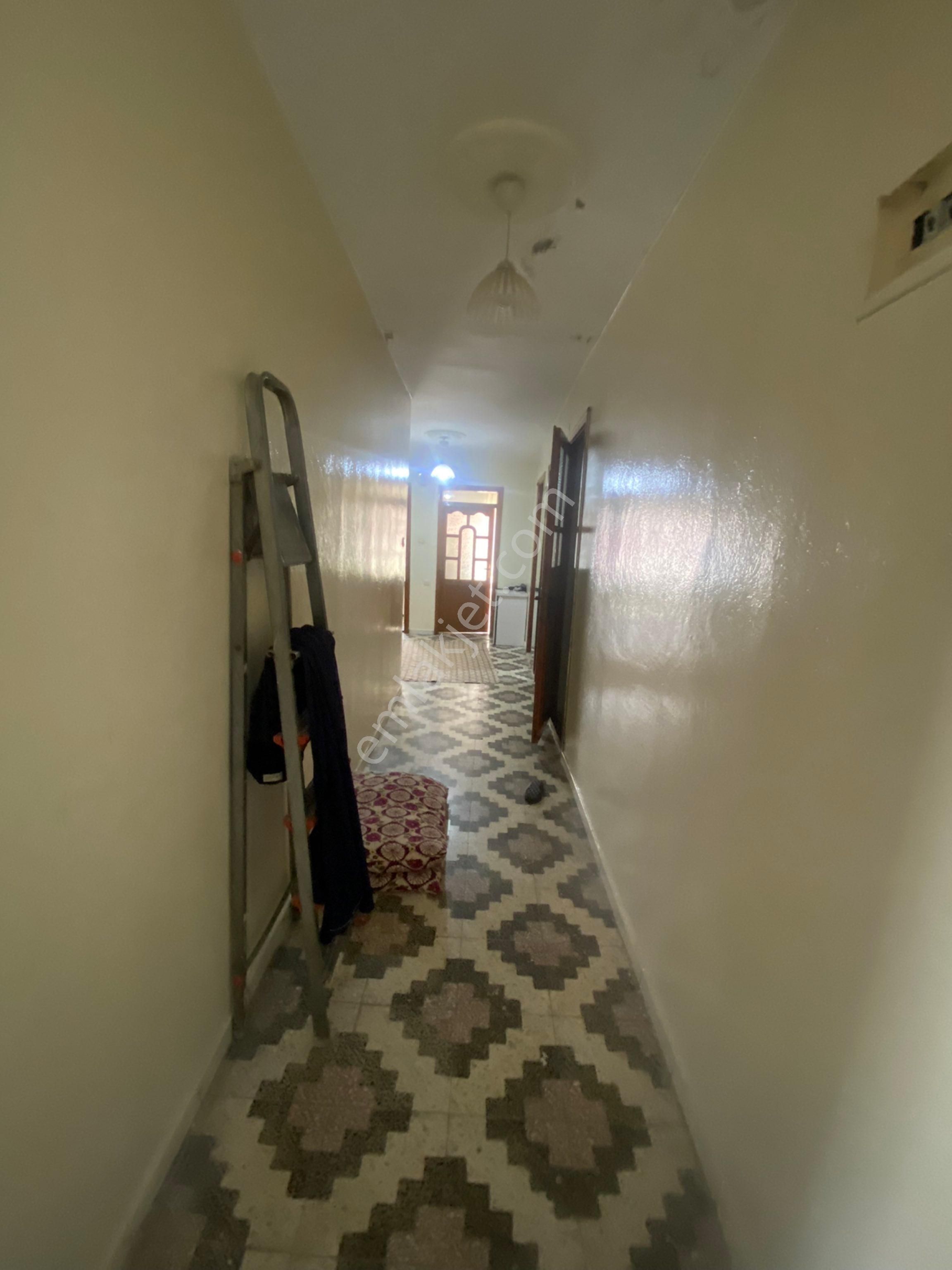 Kayalar Emlaktan Satılık 3 Katlı Müstakil Ev - Görsel 16