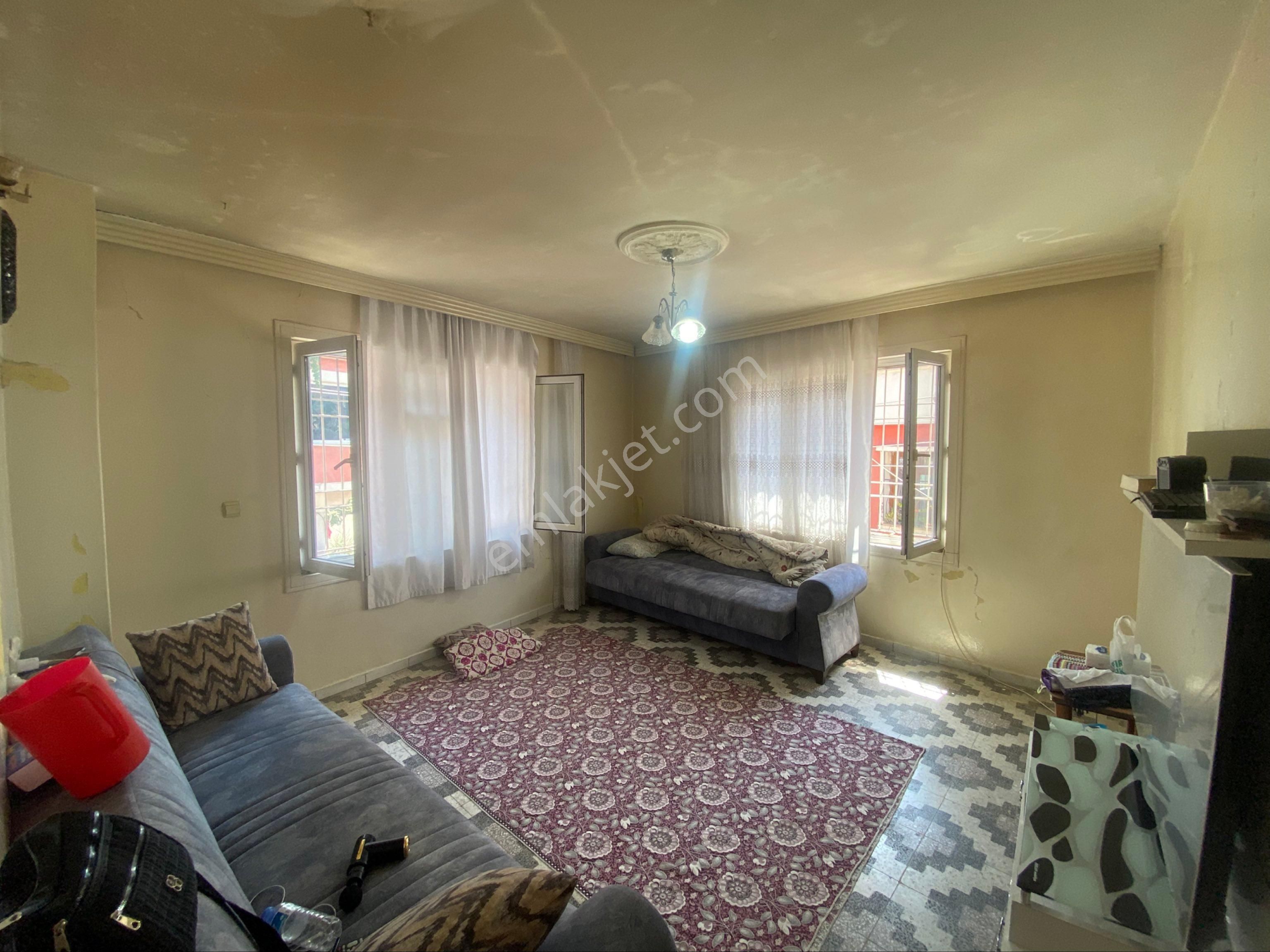 Kayalar Emlaktan Satılık 3 Katlı Müstakil Ev - Görsel 14