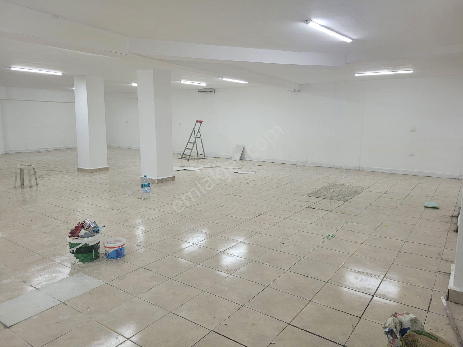 Y.bosna Mevlana Camii Karşısı 200m2 Depo - Görsel 4