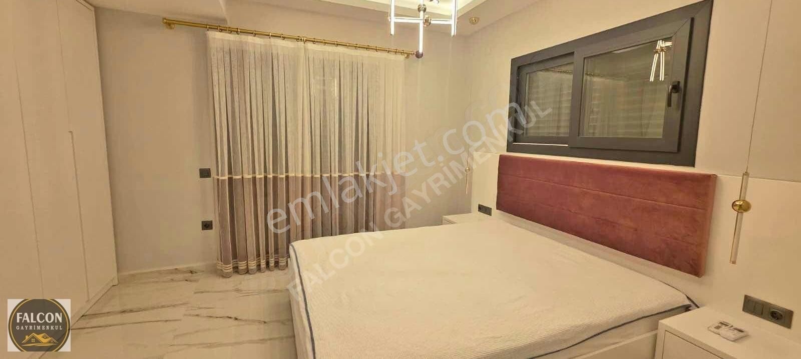 Falcon'dan Ulturalüks 4+1 Villa - Görsel 12