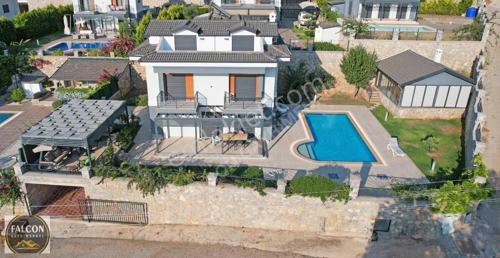 Falcon'dan Ulturalüks 4+1 Villa - Görsel 7