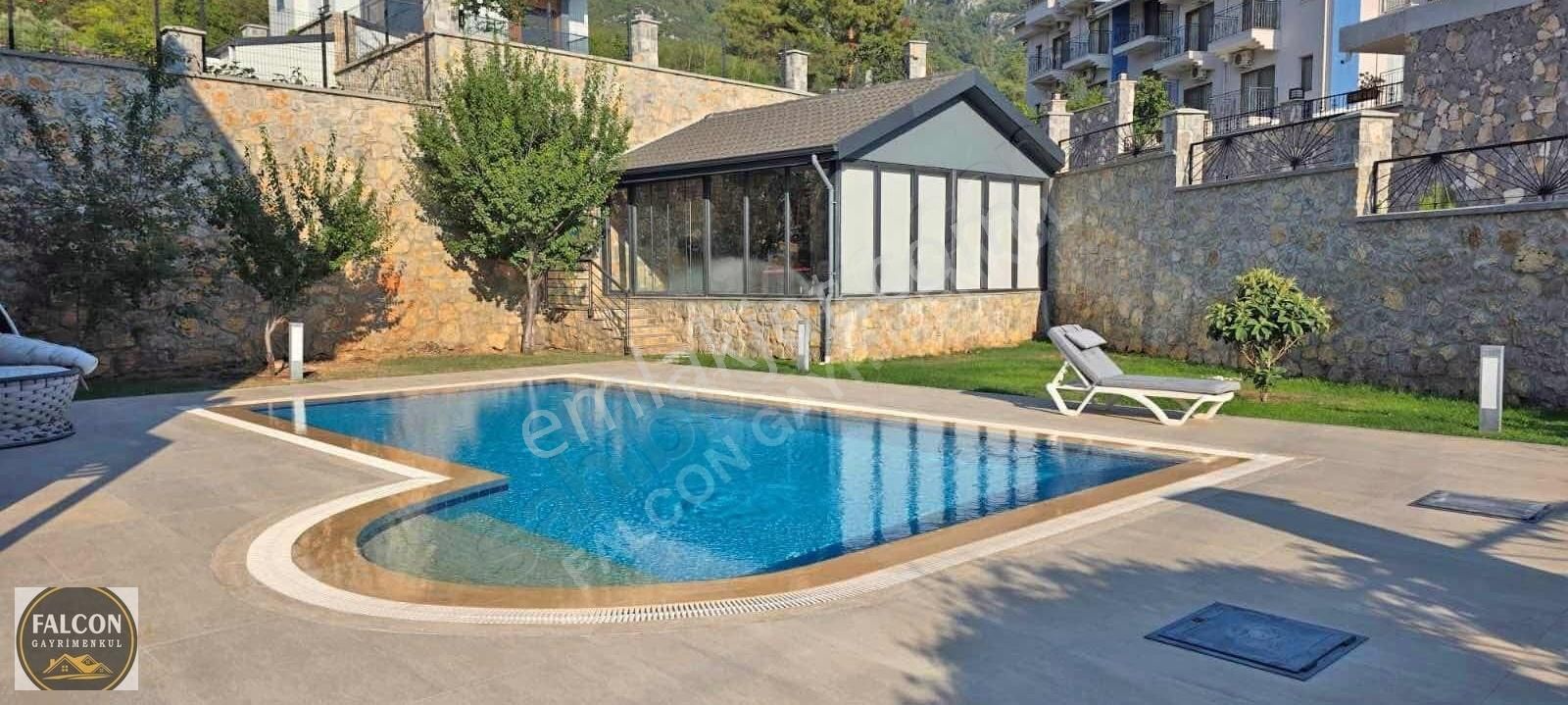 Falcon'dan Ulturalüks 4+1 Villa - Görsel 14