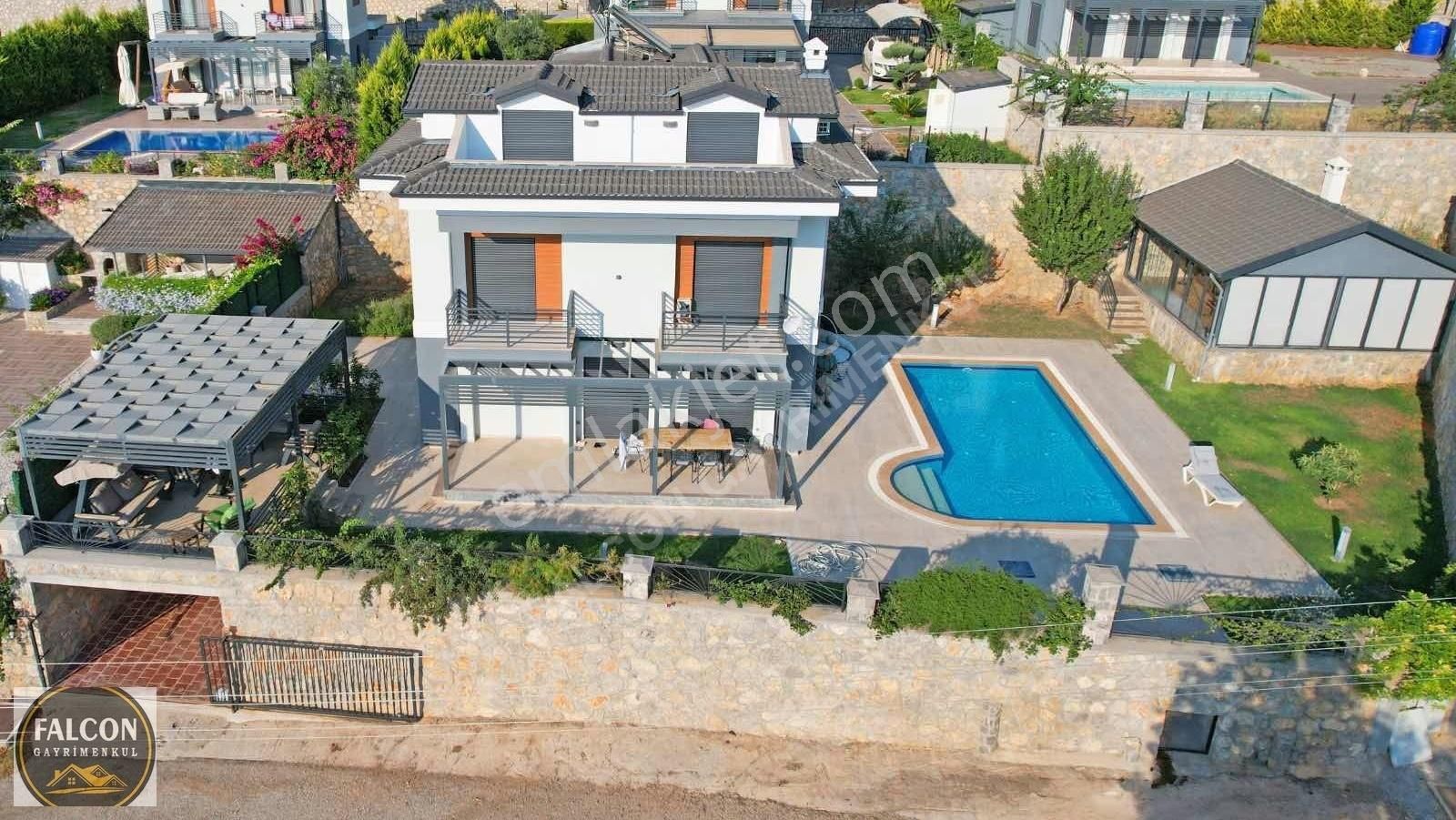 Falcon'dan Ulturalüks 4+1 Villa - Görsel 20