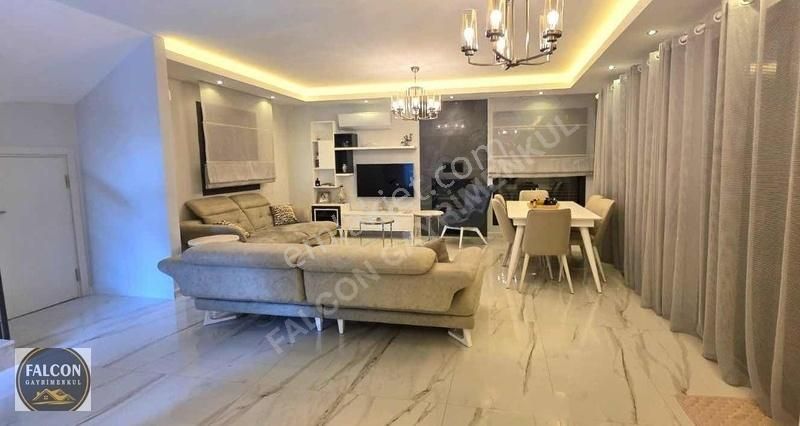 Falcon'dan Ulturalüks 4+1 Villa - Görsel 8