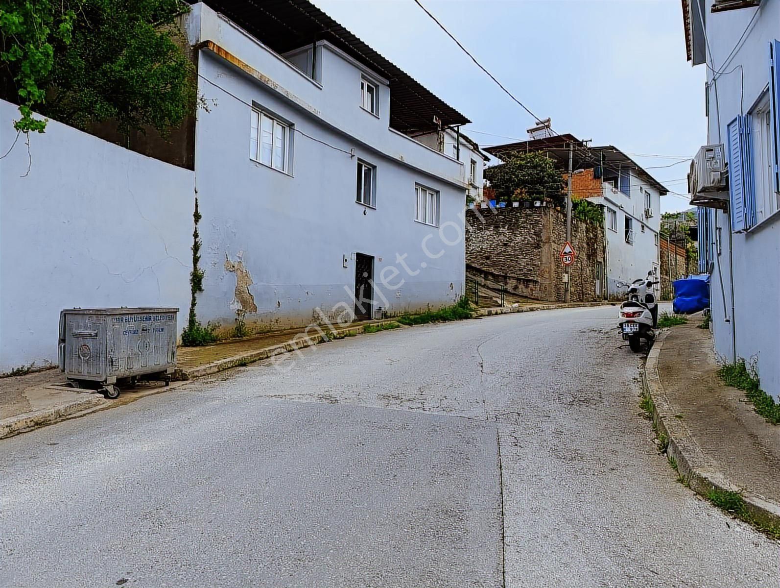 Muhteşem Konumda Satılık Müstakil Ev - Görsel 21