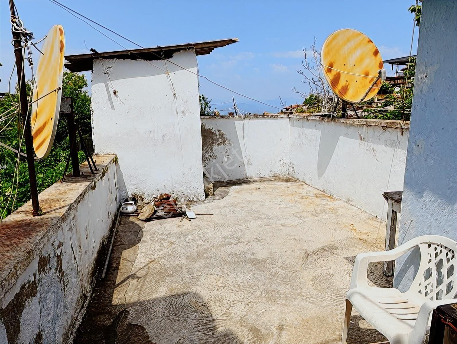 Muhteşem Konumda Satılık Müstakil Ev - Görsel 3