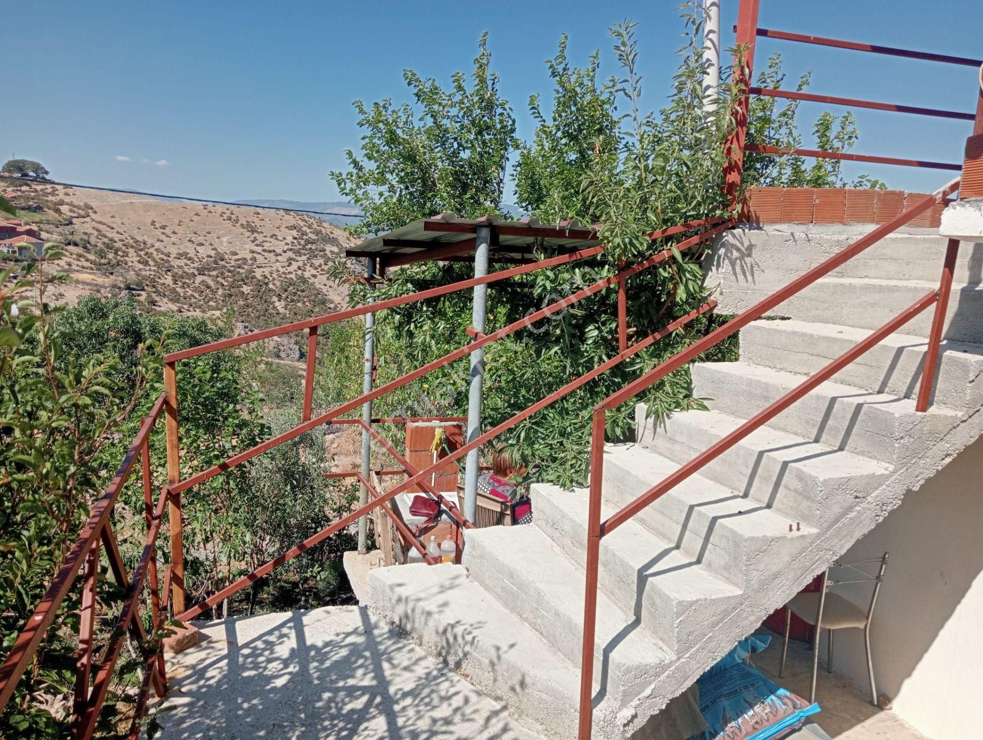 Komutanemlaktan Bergama Durmuşlardaoturmaya Hazır Köy Evi - Görsel 11