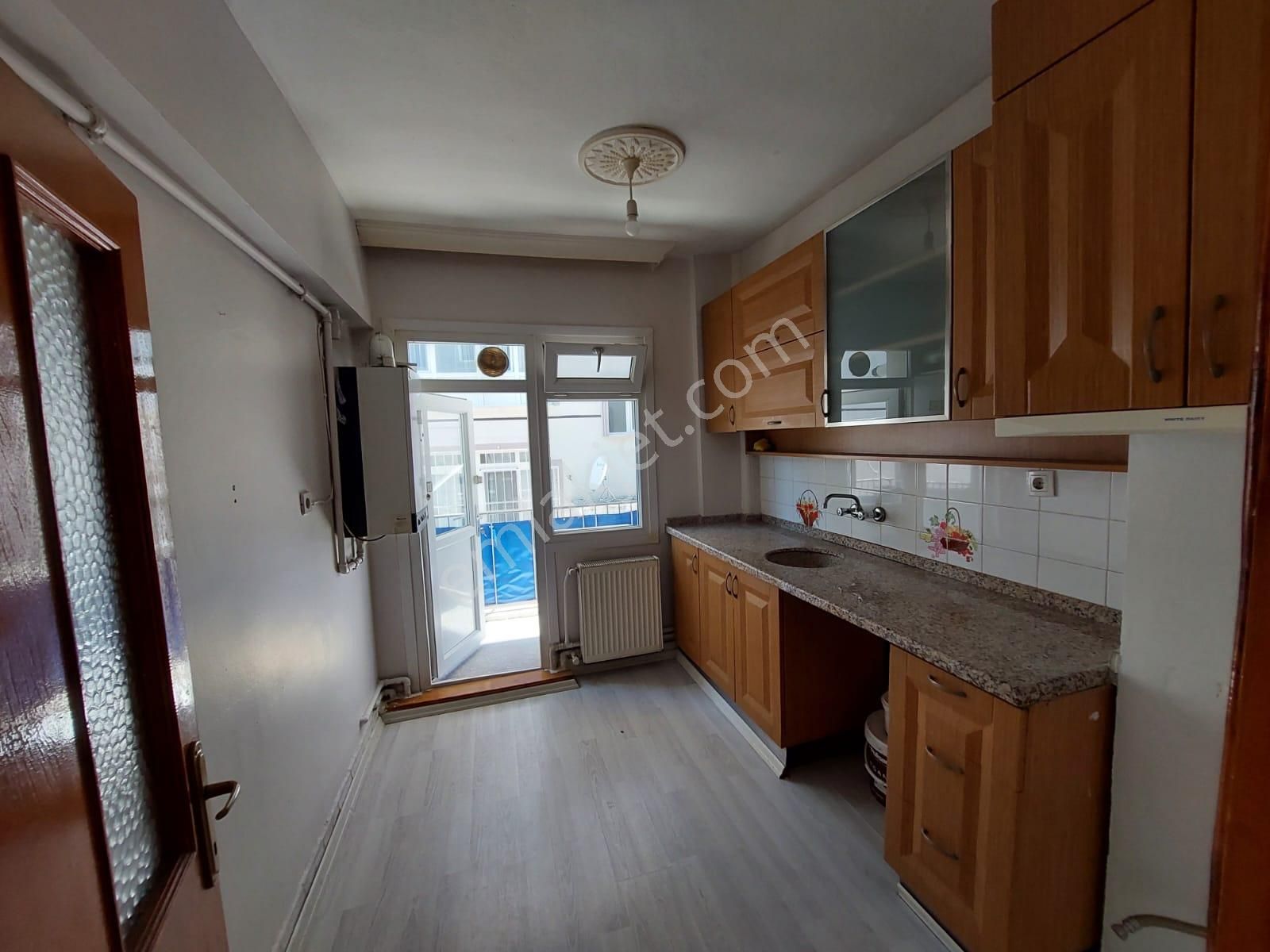 Selçuklu Mah.sinde 1.katta Satılık Uygun Fiyatlı Daire