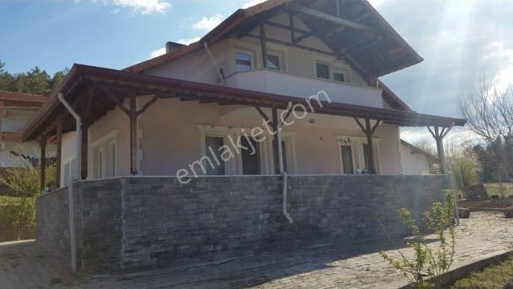 Bolu Mengen'de Satılık Bahçeli Müstakil Ev