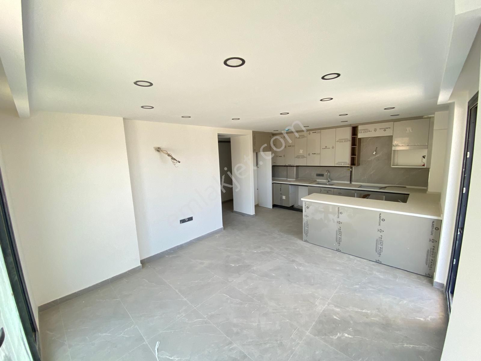 Değirmendere'de Deniz Manzaralı 2+1 Sıfır Satılık Daire - Görsel 4