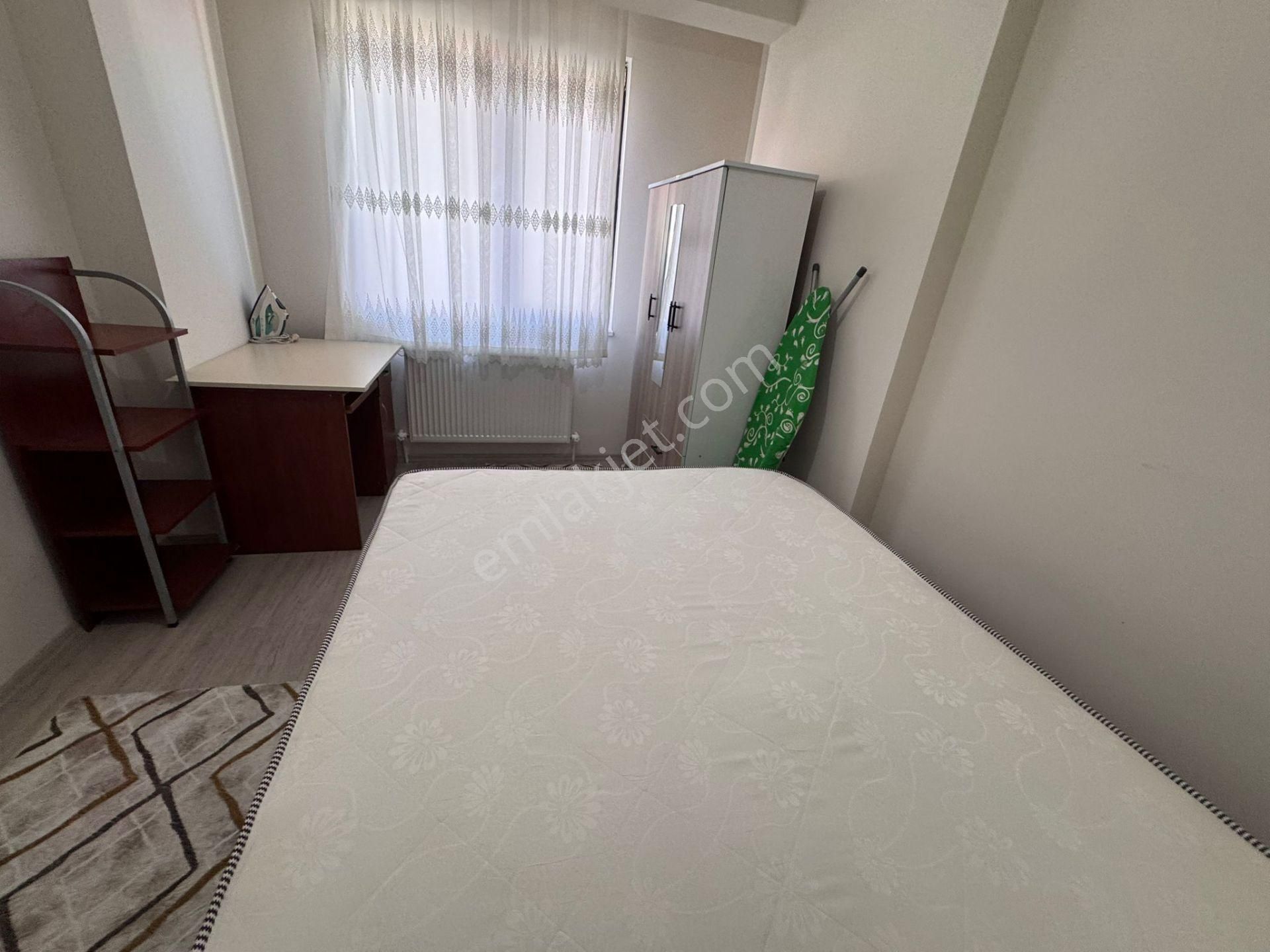 Gop Lisesi Arkasında 1+1 Eşyalı Ara Kat Krediye Müsait 1 Yaşında - Görsel 6