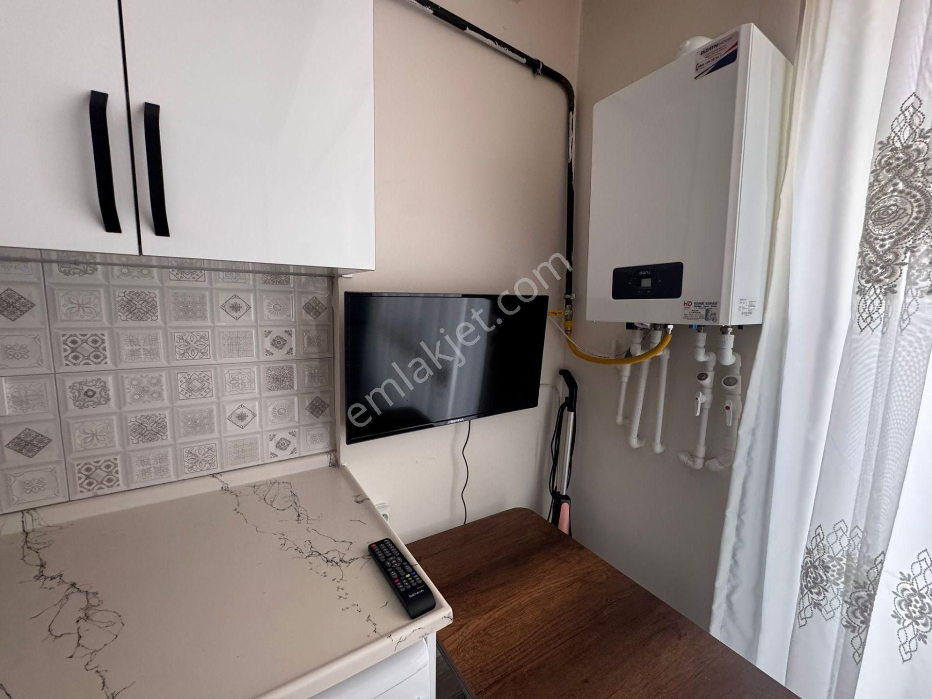 Gop Lisesi Arkasında 1+1 Eşyalı Ara Kat Krediye Müsait 1 Yaşında - Görsel 2