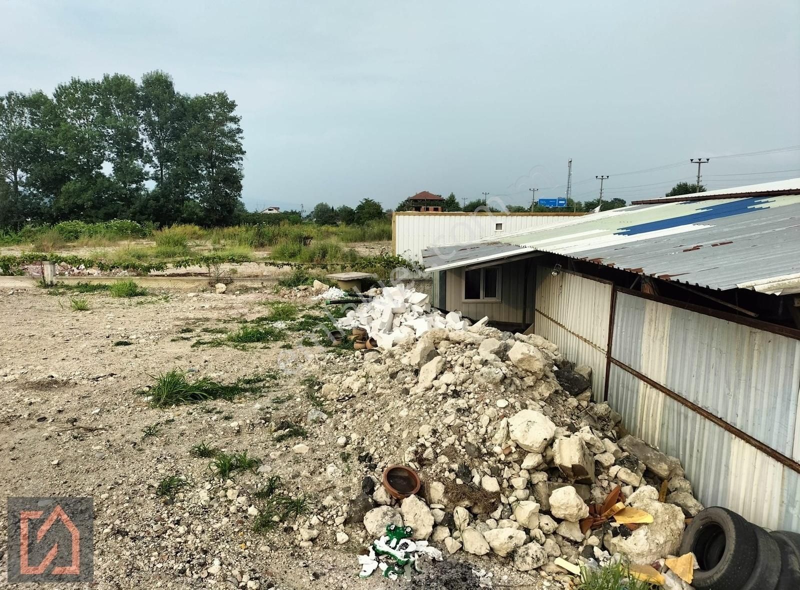 Yılmaz Mega'dan E-5 Kenarı Kiralık Depo - İmalathane - Görsel 11