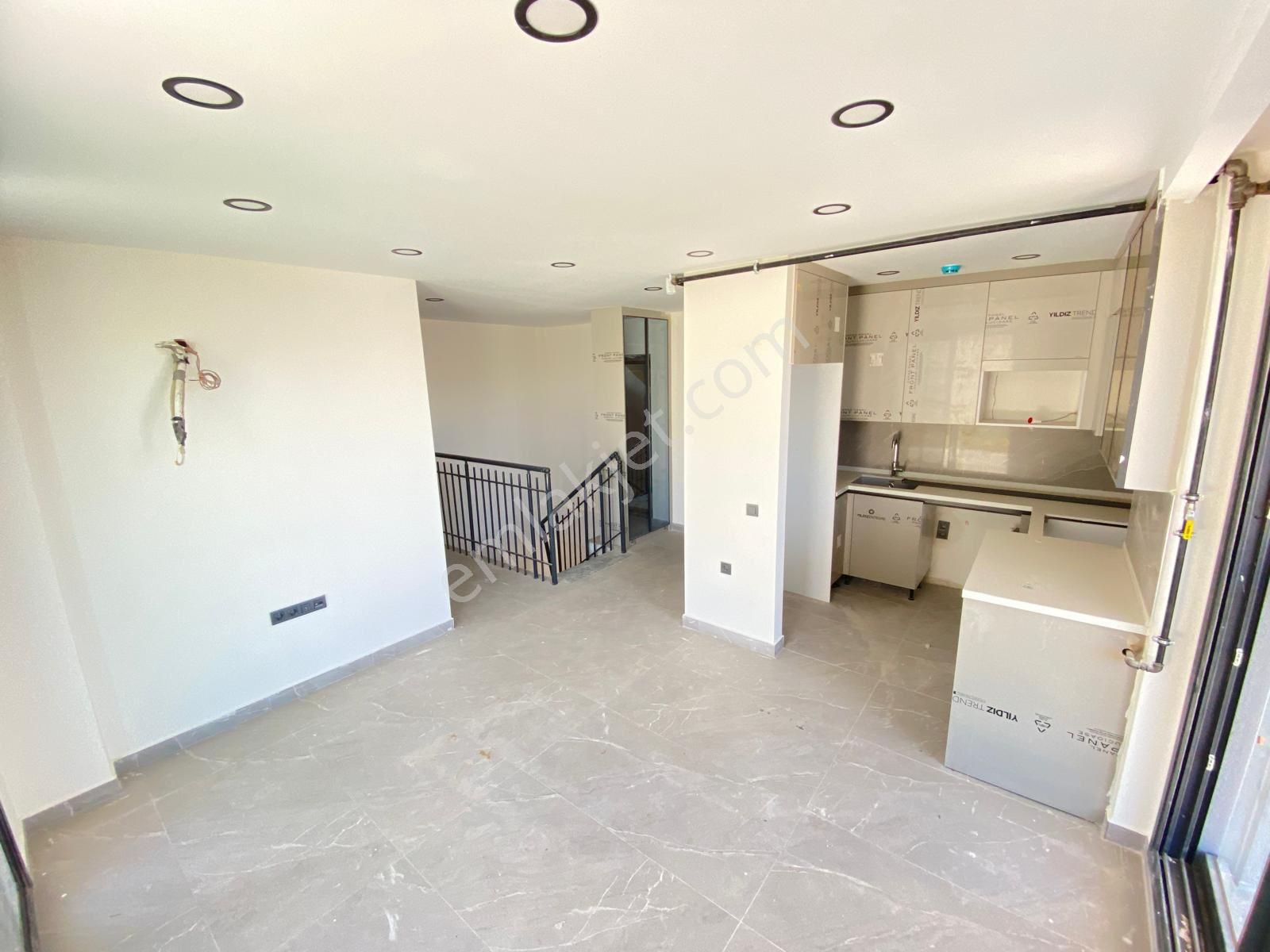 Değirmendere'de 4+2 Ters Buleks Sıfır Satılık Daire - Görsel 3