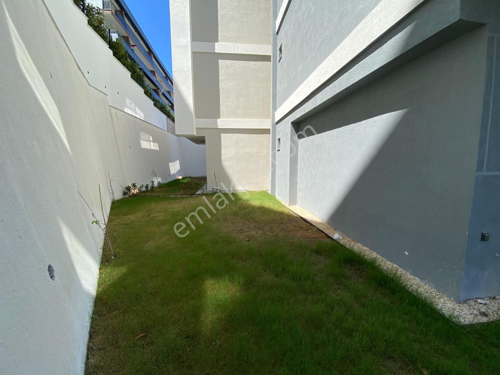 Değirmendere'de 4+2 Ters Buleks Sıfır Satılık Daire - Görsel 23