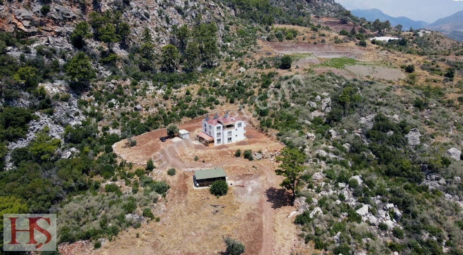 Antalya Kumluca Adrasanda Satılık Müstakil Çiftlik Evi 10961m2