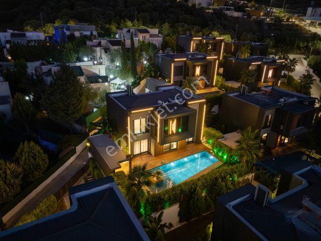 Kuşadası'nda Satılık Ultra Lüksün Tanımı Full Eşyalı Villa - Görsel 19