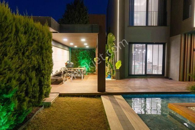 Kuşadası'nda Satılık Ultra Lüksün Tanımı Full Eşyalı Villa - Görsel 7